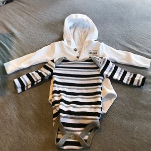 Long sleeve onesies